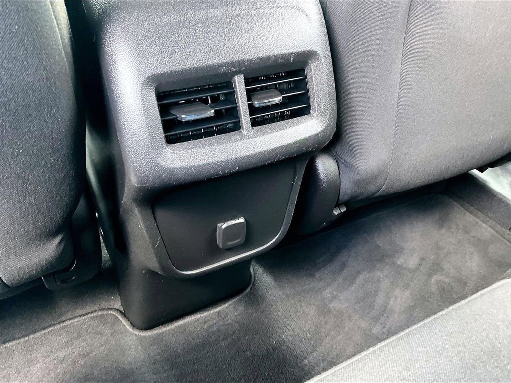 Used 2018 Chevrolet Equinox LT AWD/4WD image 28