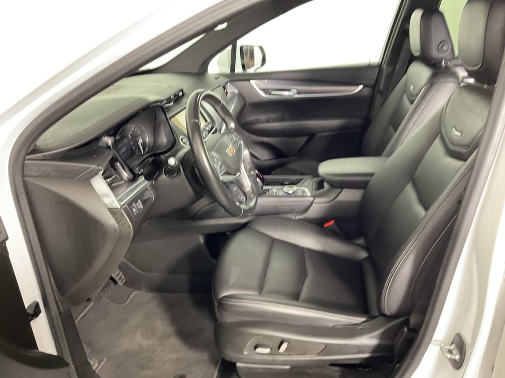 Used 2022 Cadillac XT5 Luxury AWD/4WD image 17