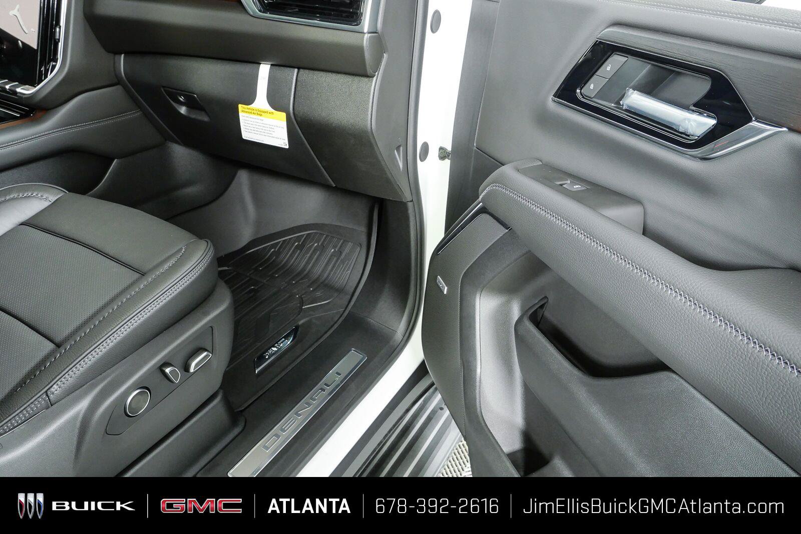 New 2026 GMC Yukon Denali w/ Advanced Technology Package AWD/4WD image 27