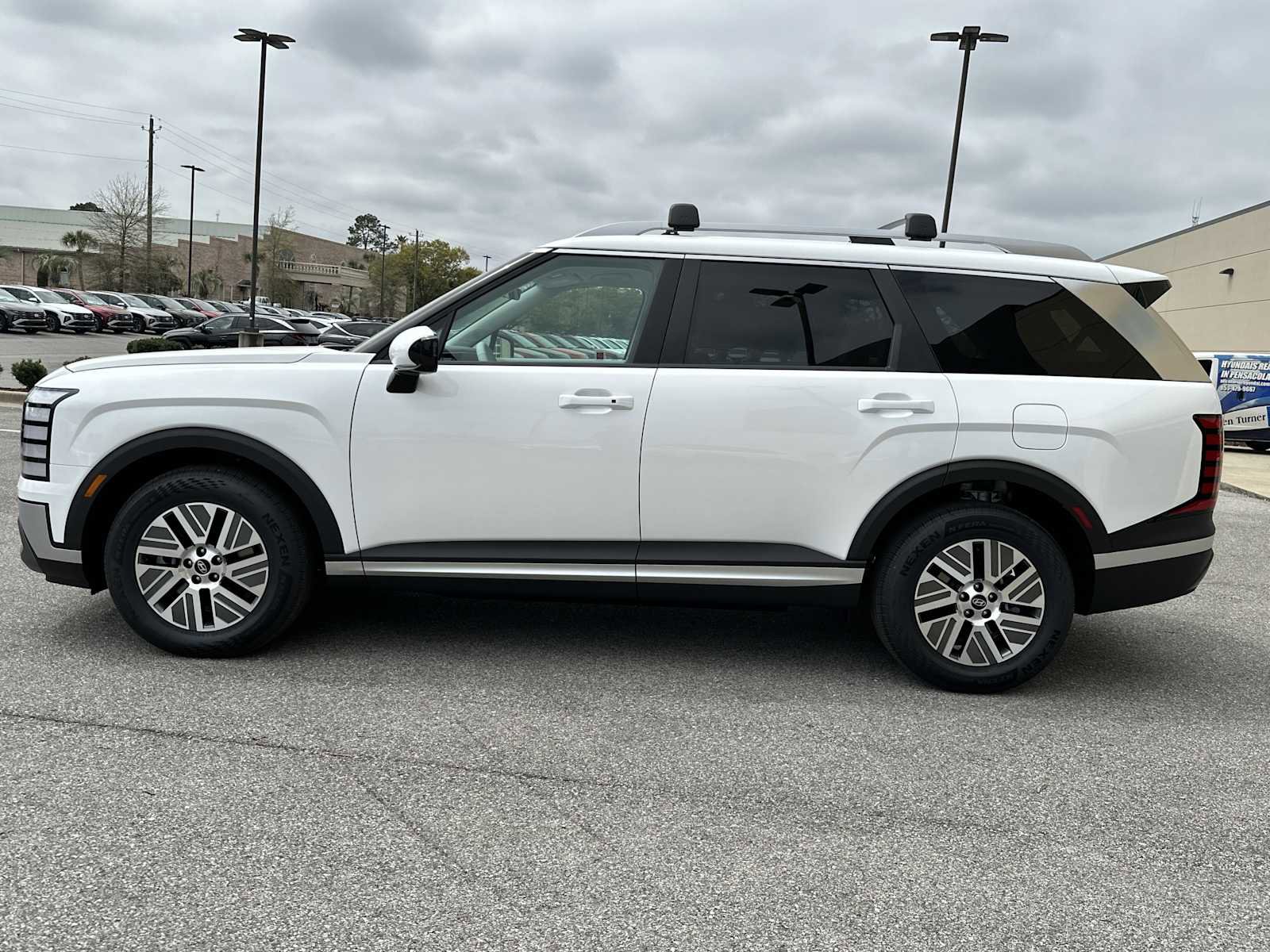 New 2026 Hyundai Palisade FWD Hybrid image 4