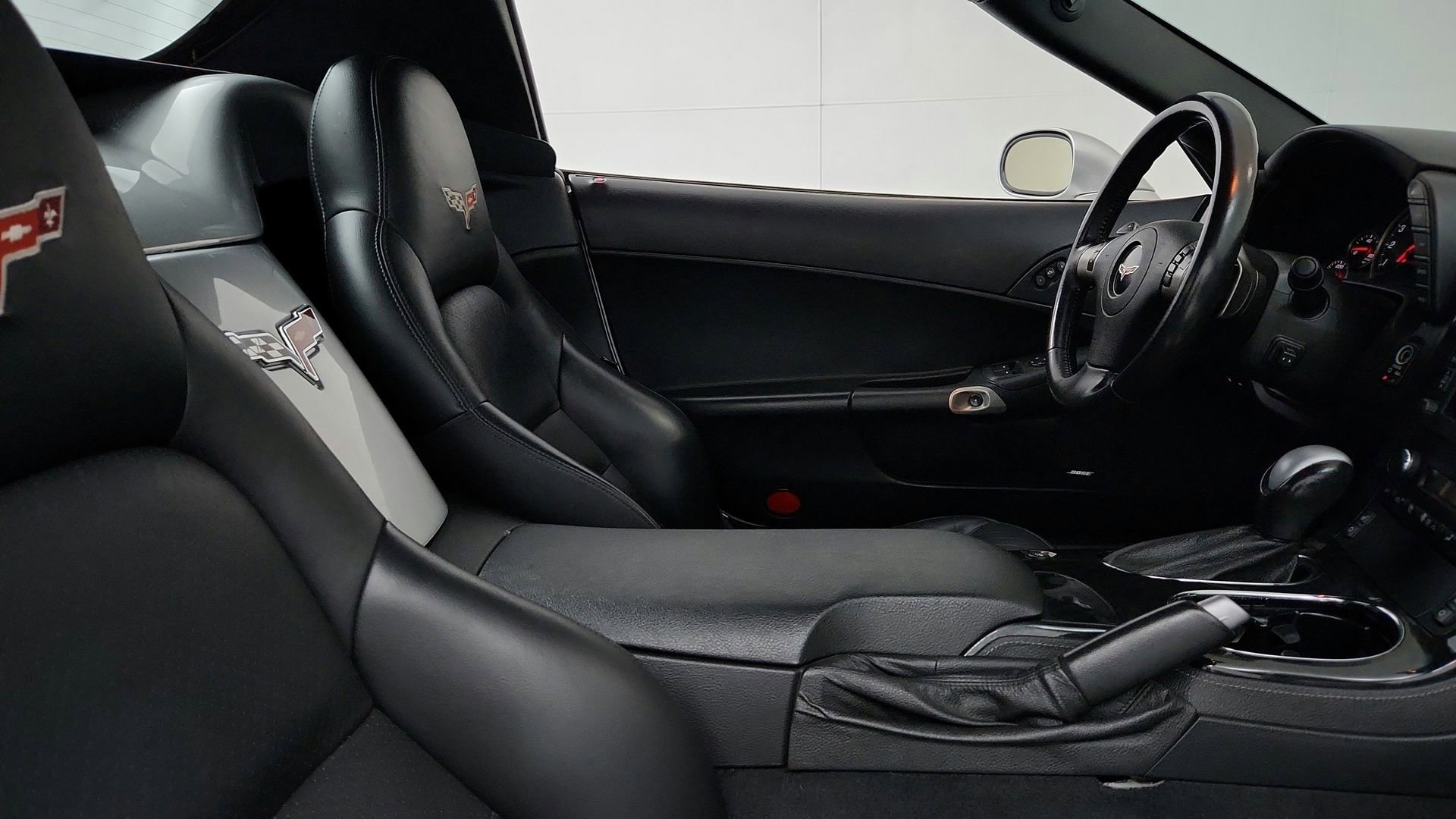 Used 2010 Chevrolet Corvette Grand Sport w/ Preferred Equipment Group RWD image 19