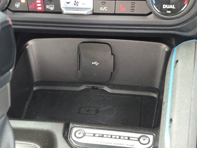 Used 2023 Ford Bronco Wildtrak image 35