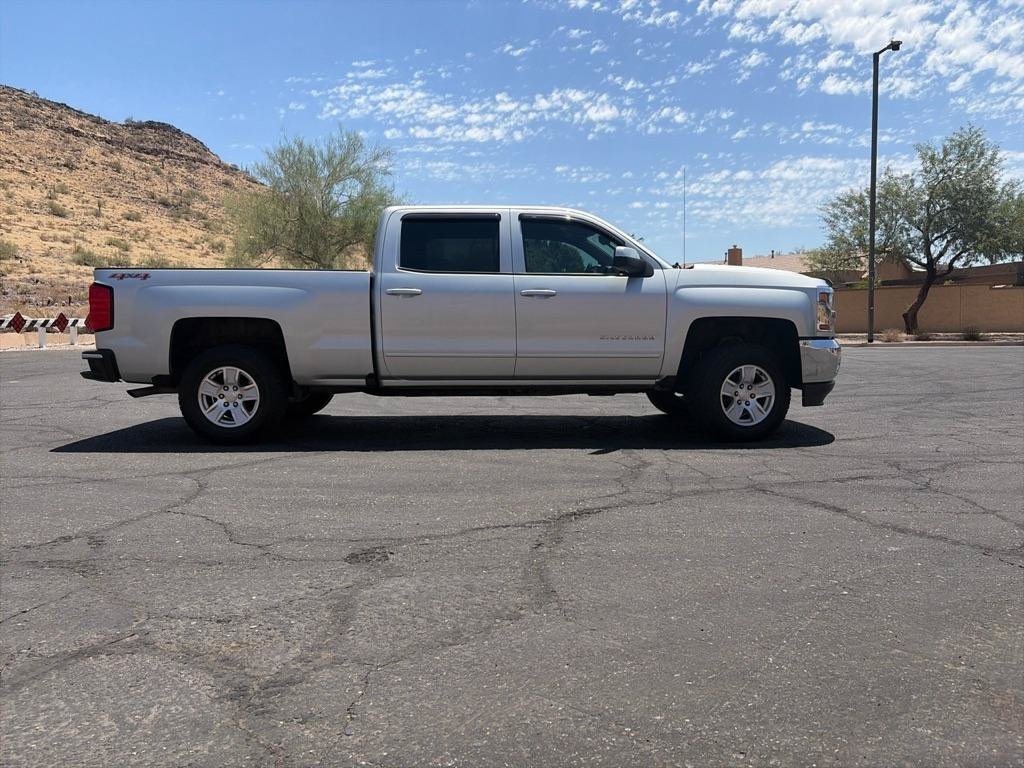 Used 2017 Chevrolet Silverado 1500 LT w/ All Star Edition AWD/4WD image 5