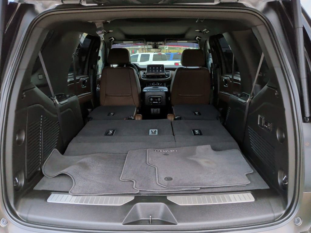 Used 2021 Chevrolet Tahoe High Country w/ Premium Package RWD image 47