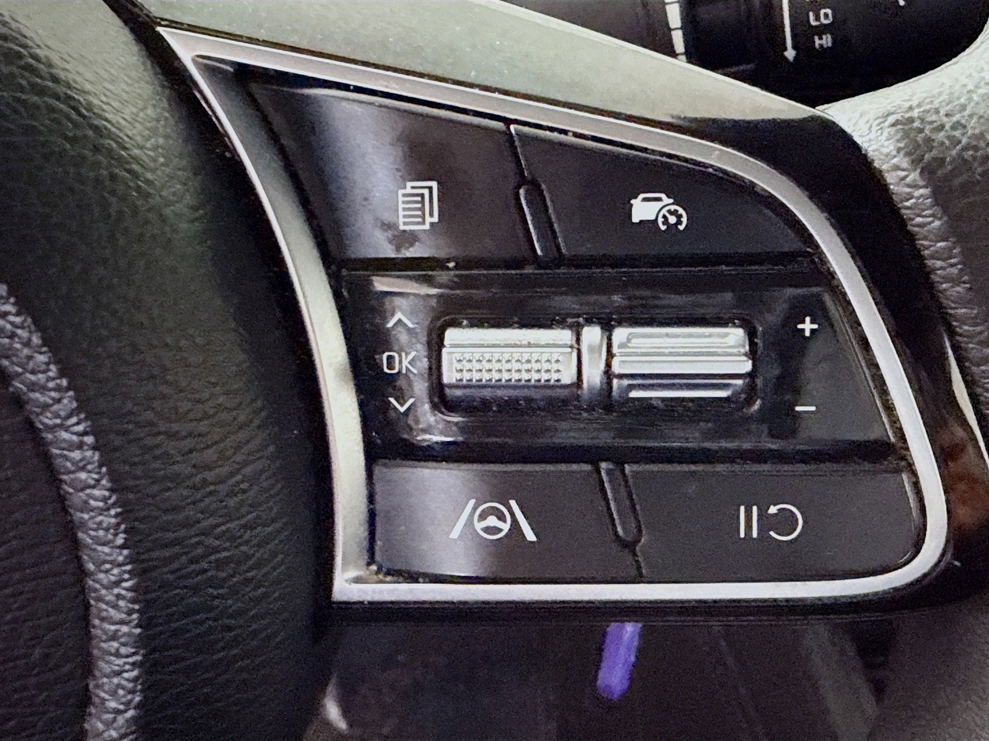 Used 2023 Kia Forte LX image 15