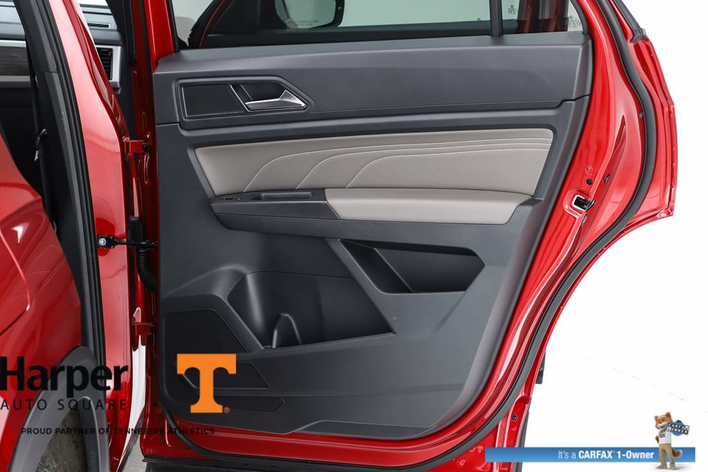 Used 2023 Volkswagen Atlas Cross Sport SE FWD image 31