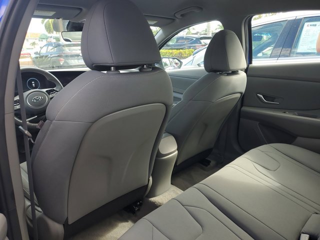 Certified 2023 Hyundai Elantra SEL w/ Convenience Package image 8