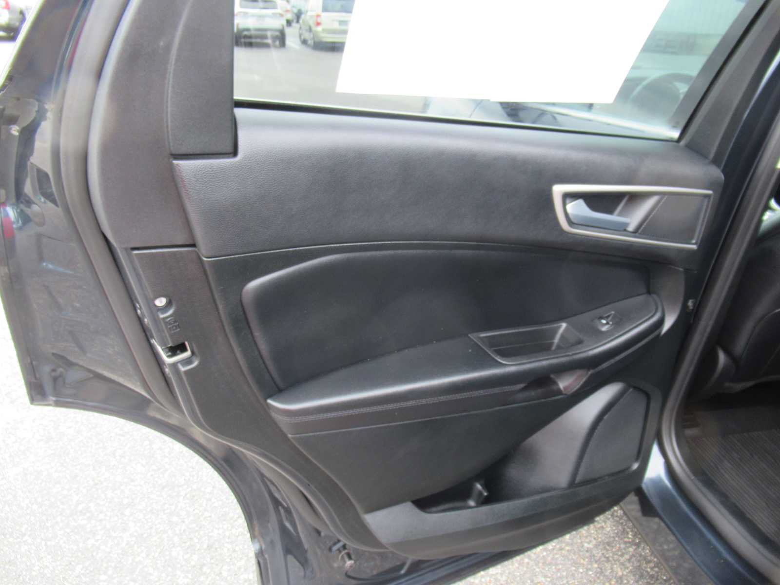 Used 2023 Ford Edge SEL w/ Convenience Package AWD/4WD image 22