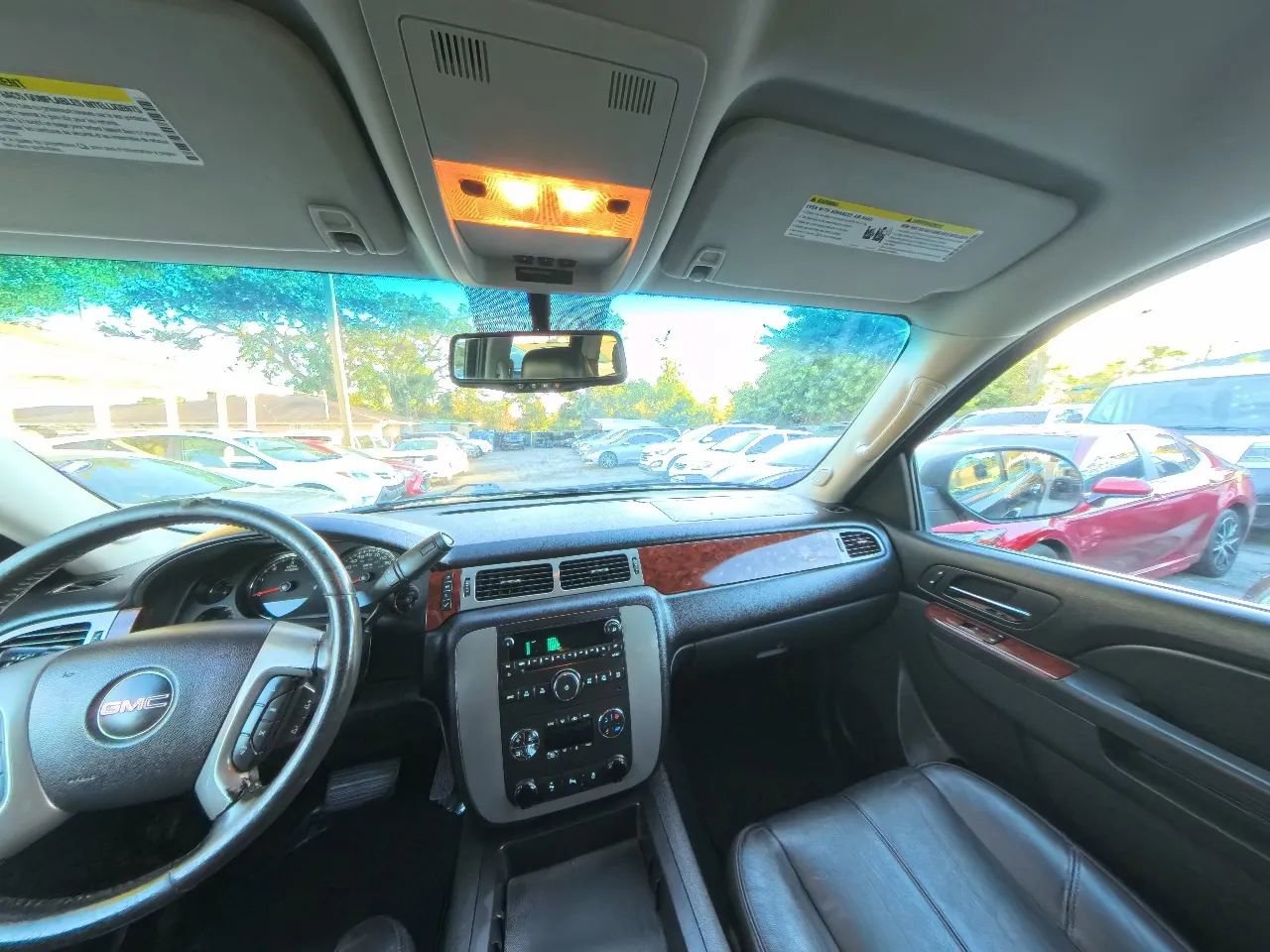 Used 2013 GMC Yukon XL SLT image 25