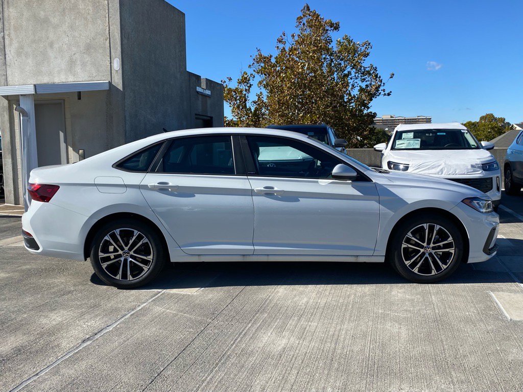 New 2026 Volkswagen Jetta Sport image 2