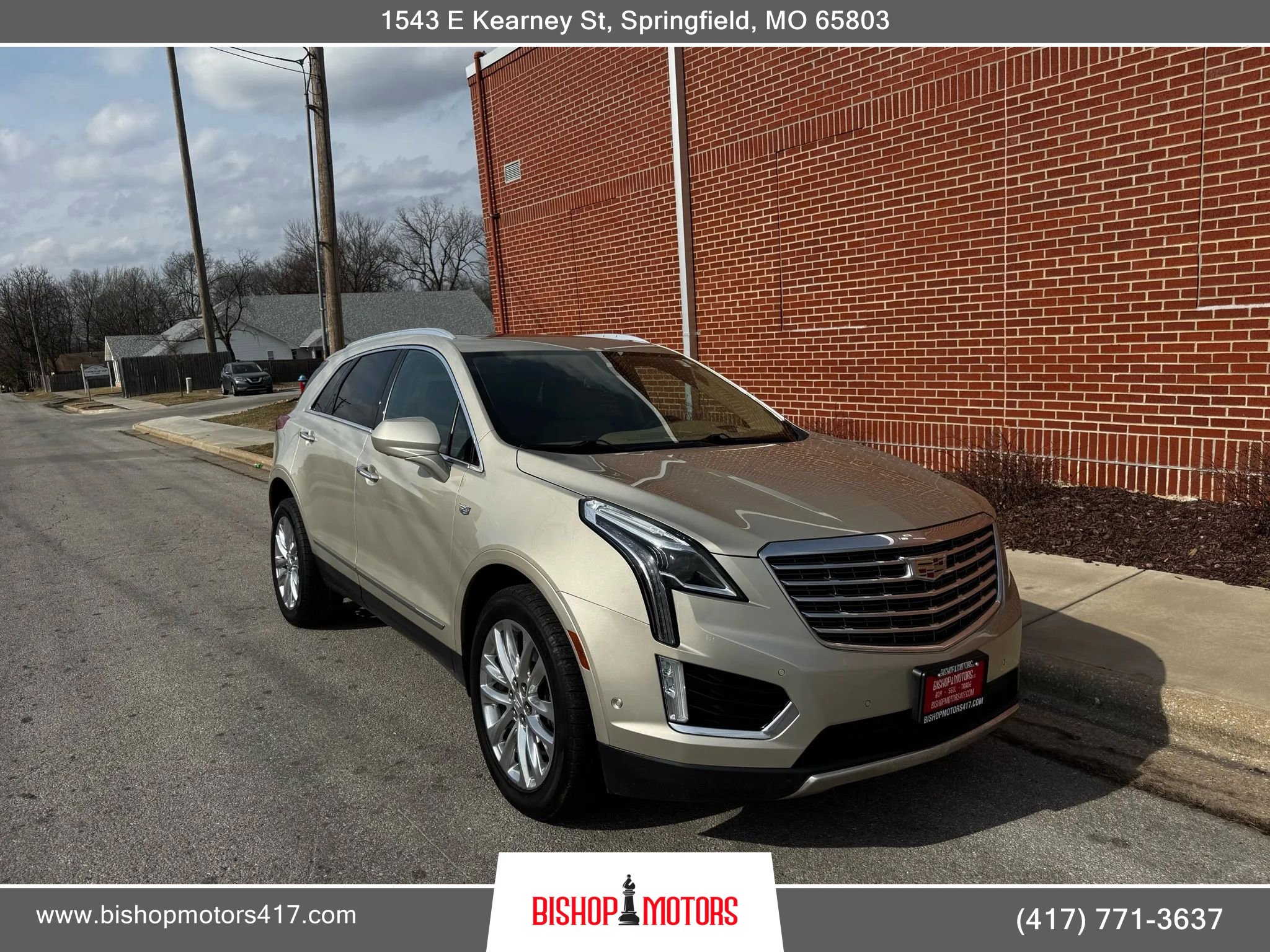 Used 2017 Cadillac XT5 Platinum w/ Driver Assist Package image 8