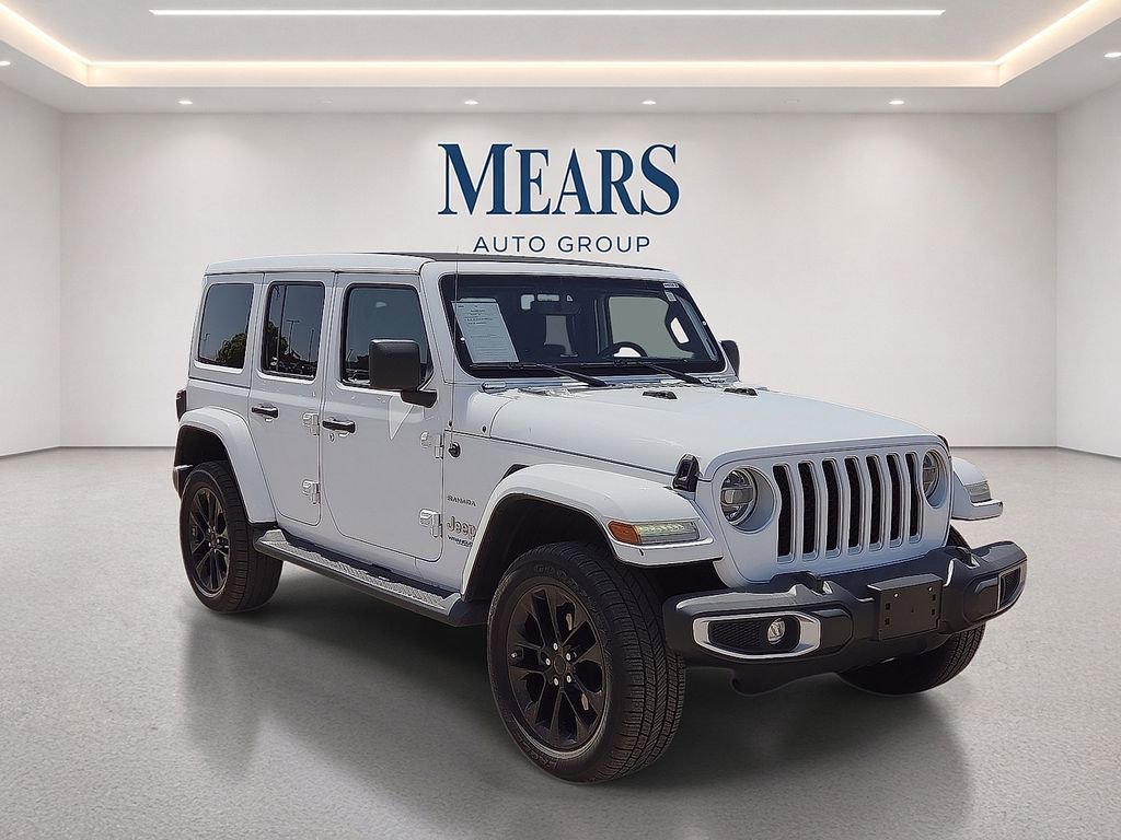 Used 2021 Jeep Wrangler Unlimited Sahara w/ Cold Weather Group AWD/4WD image 7
