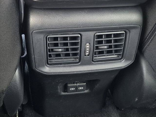 Used 2025 Toyota RAV4 XLE AWD/4WD image 16