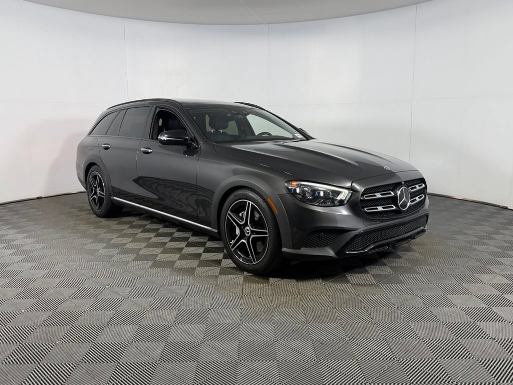 Used 2021 Mercedes-Benz E 450 4MATIC All-Terrain Wagon image 2