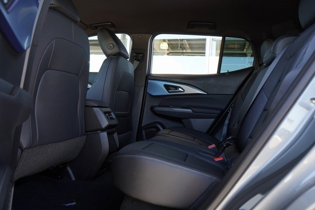 New 2026 Chevrolet Equinox EV LT image 25