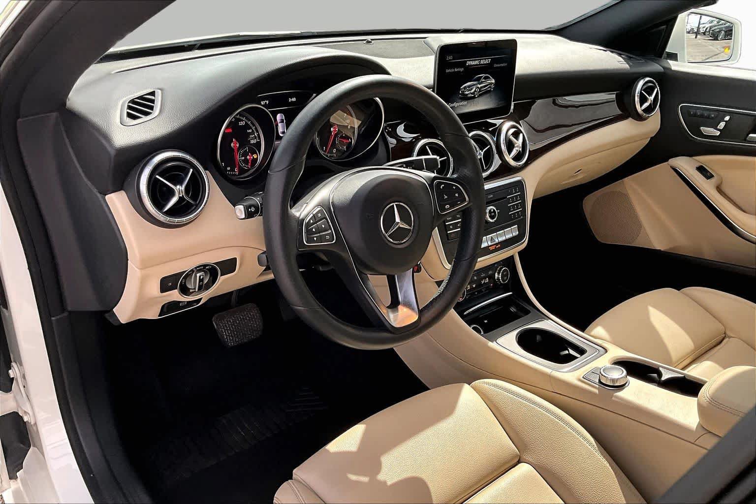 Used 2018 Mercedes-Benz CLA 250 image 16