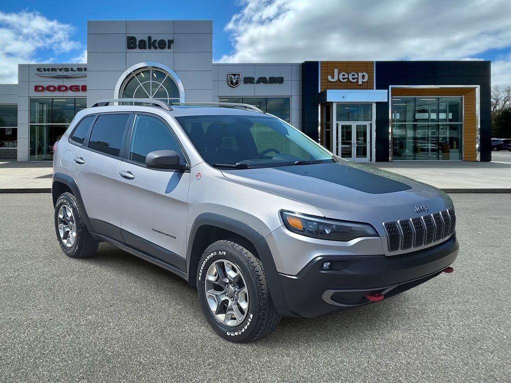 Used 2019 Jeep Cherokee Trailhawk AWD/4WD image 1