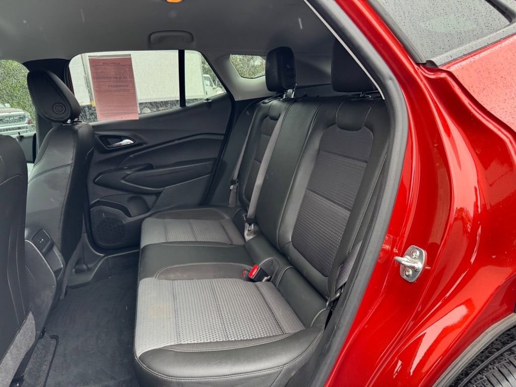 Used 2024 Chevrolet Trax LT image 11