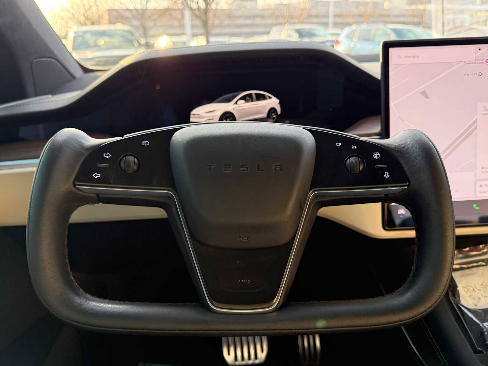 Used 2022 Tesla Model X image 23