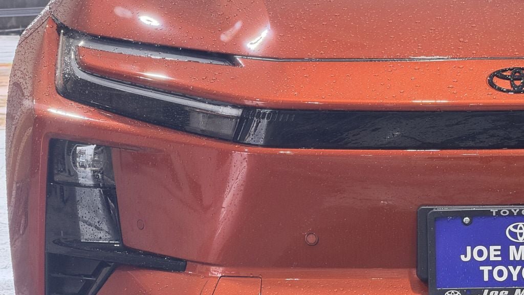 New 2026 Toyota C-HR AWD/4WD image 4