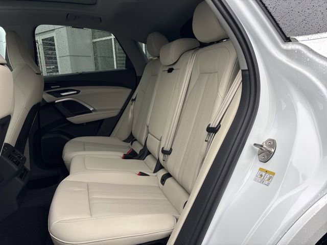 New 2025 Audi Q5 Premium Plus image 30