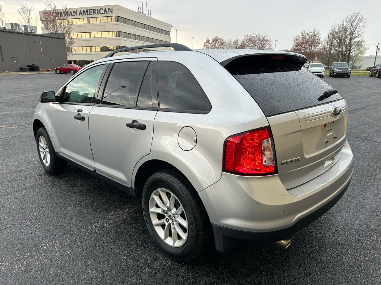 Used 2013 Ford Edge SE FWD image 3