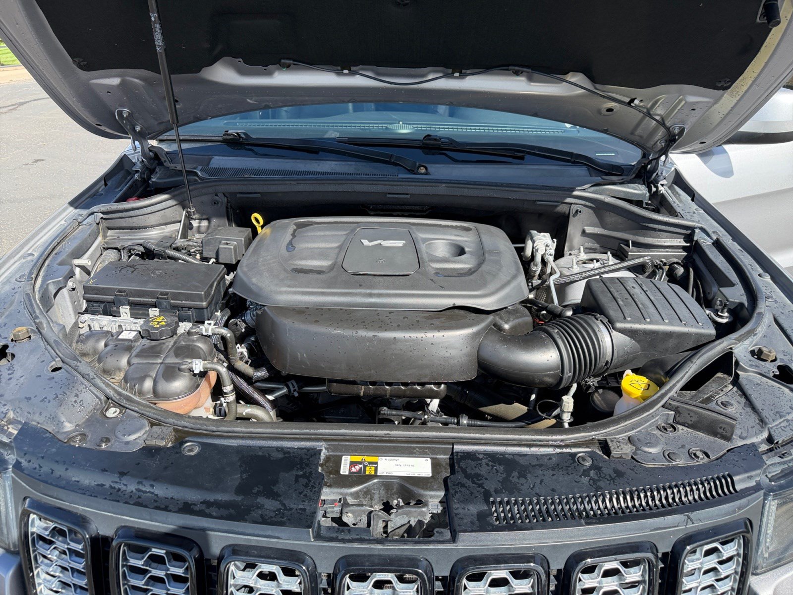 Used 2019 Jeep Grand Cherokee Altitude AWD/4WD image 20
