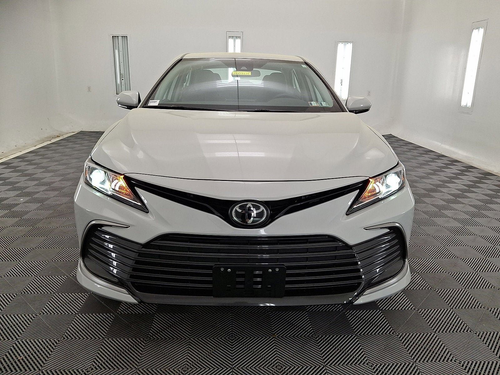 Used 2023 Toyota Camry LE FWD image 28