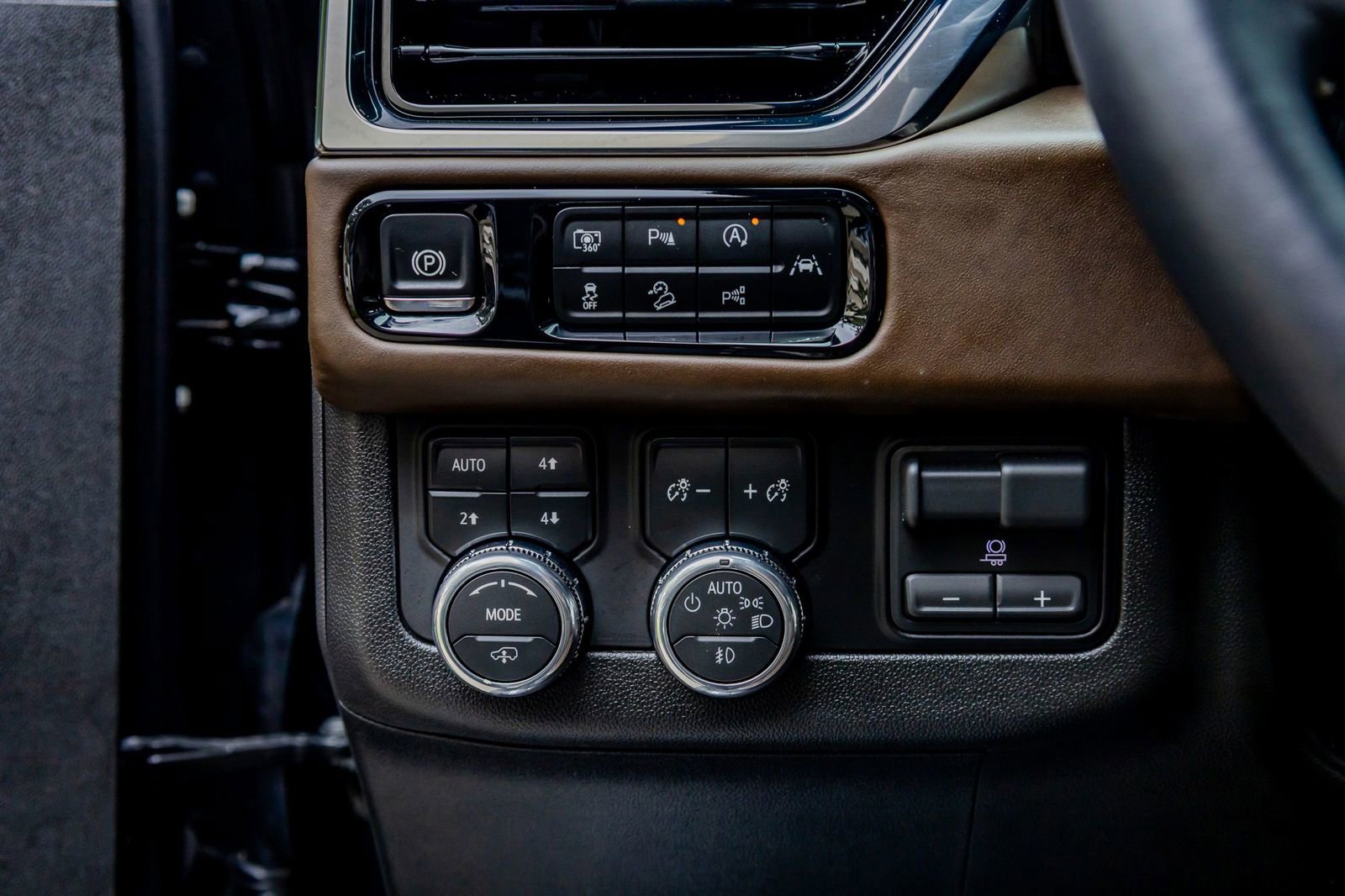 Used 2025 GMC Yukon Denali Ultimate image 22