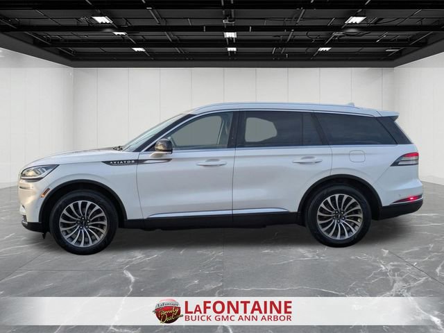 Used 2022 Lincoln Aviator Reserve image 2
