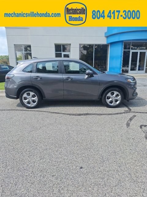 Used 2023 Honda HR-V LX image 1