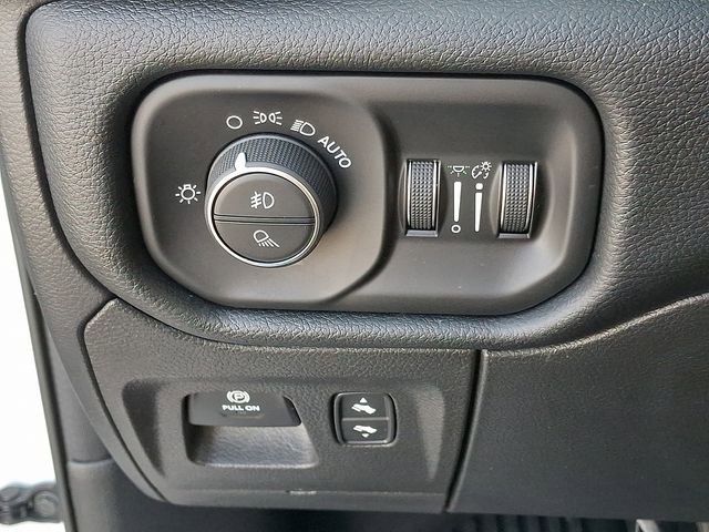 Used 2021 RAM 1500 Laramie w/ Sport Appearance Package AWD/4WD image 23