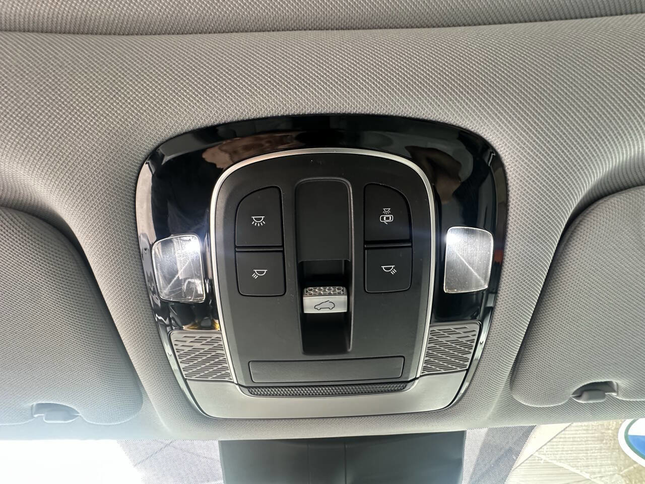 Used 2020 Hyundai Palisade SEL w/ Premium Package image 9