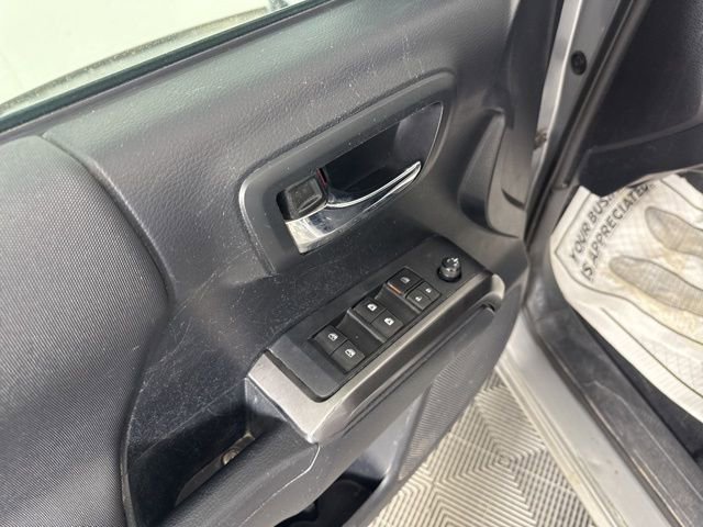 Used 2019 Toyota Tacoma TRD Sport image 25