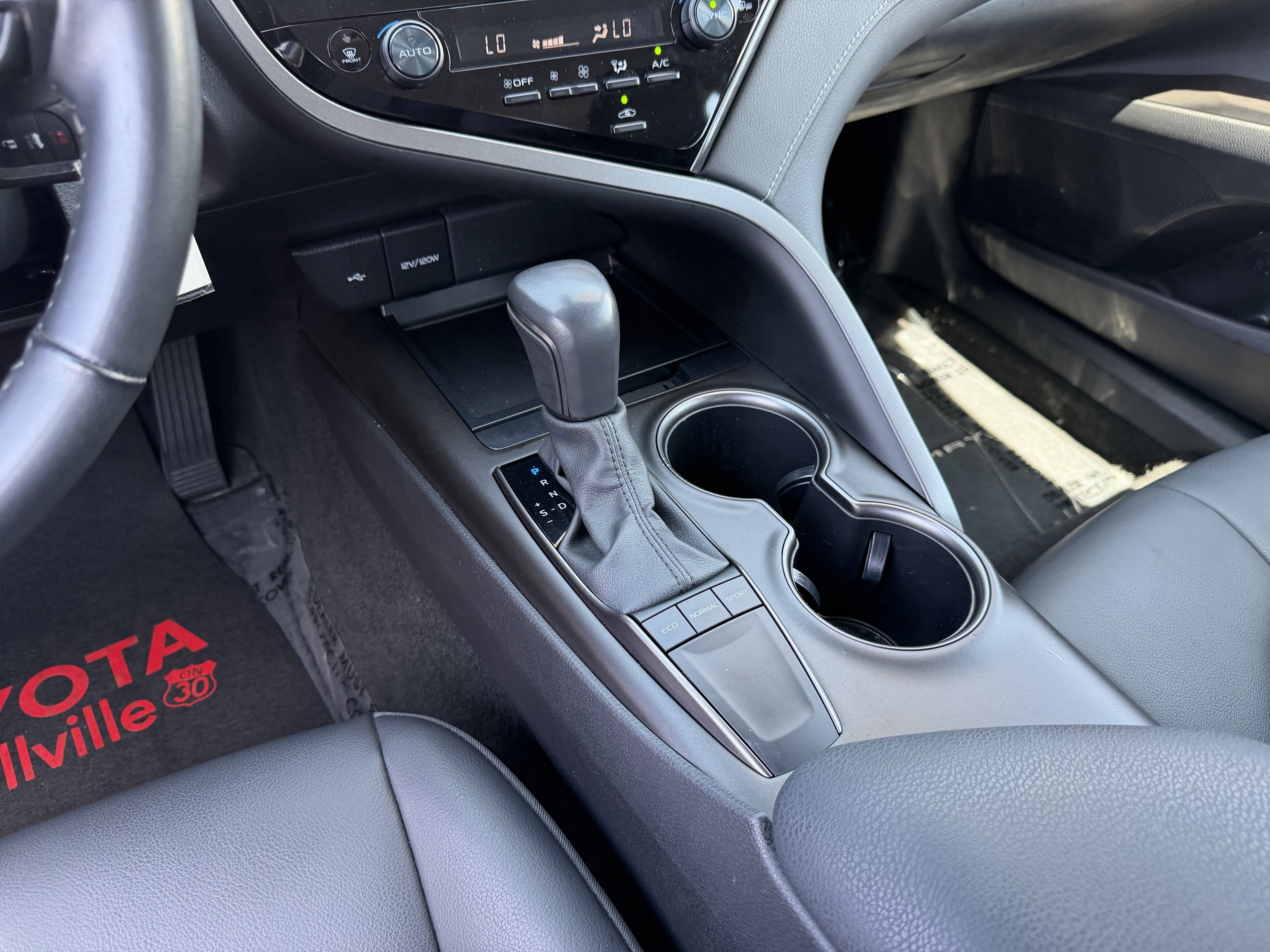 Certified 2023 Toyota Camry SE FWD image 17