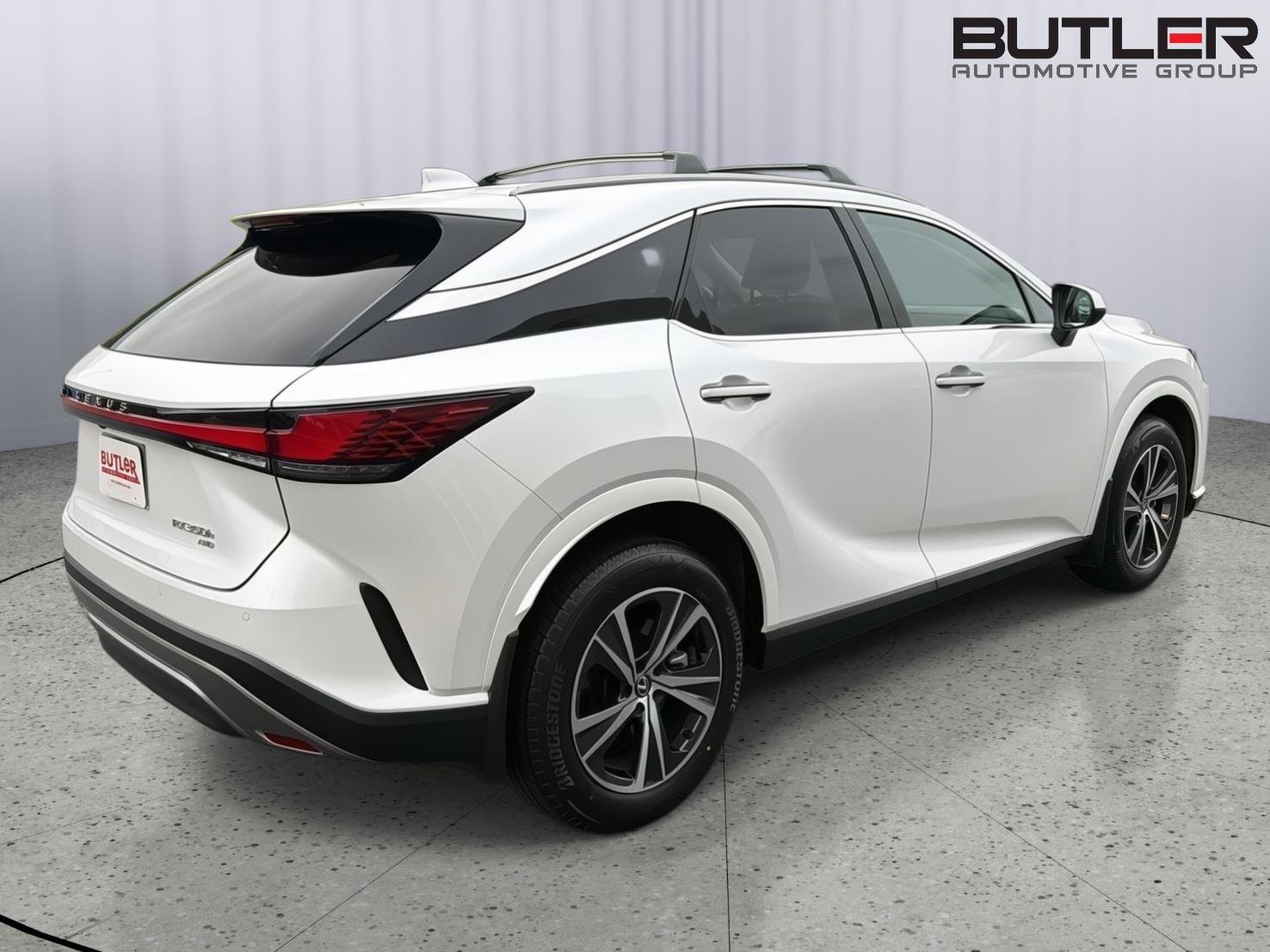 Certified 2024 Lexus RX 350h w/ Cold Area Package AWD/4WD image 6