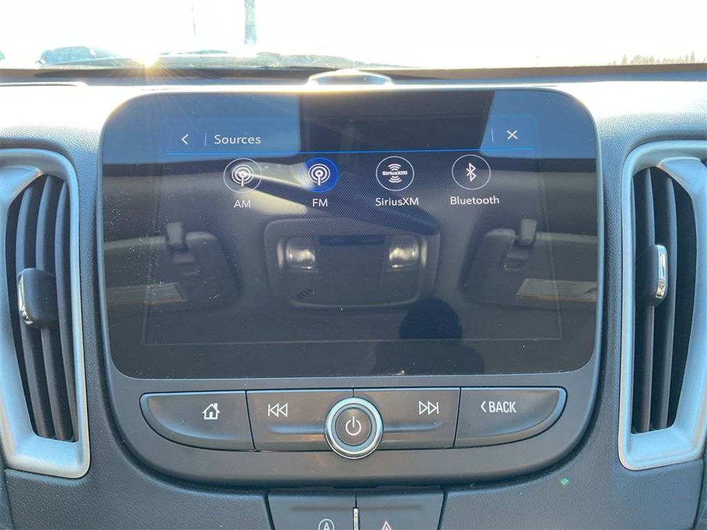 Used 2024 Chevrolet Malibu LT image 19