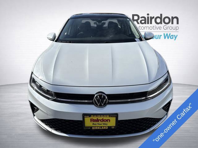 Used 2025 Volkswagen Jetta SEL FWD image 2