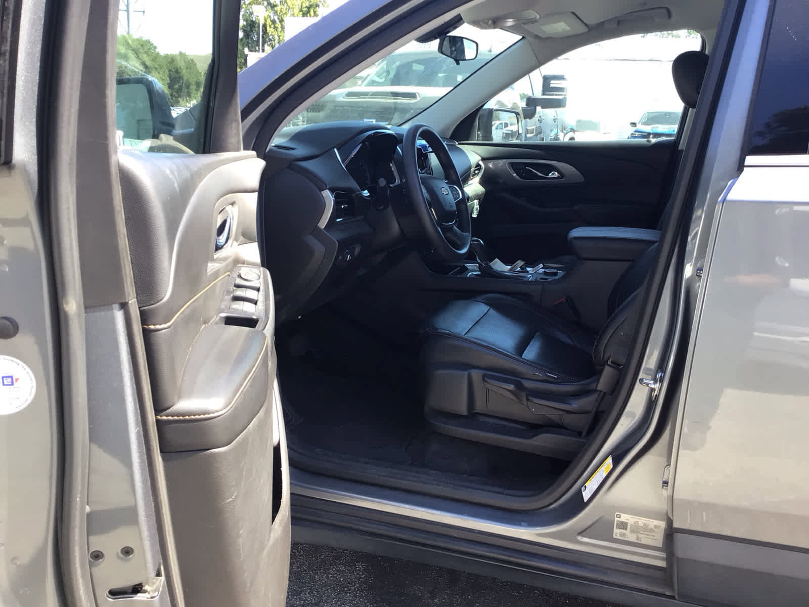 Used 2019 Chevrolet Traverse LS FWD image 5