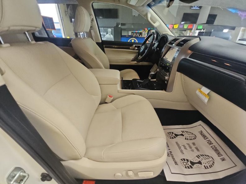 Used 2021 Lexus GX 460 Premium image 9