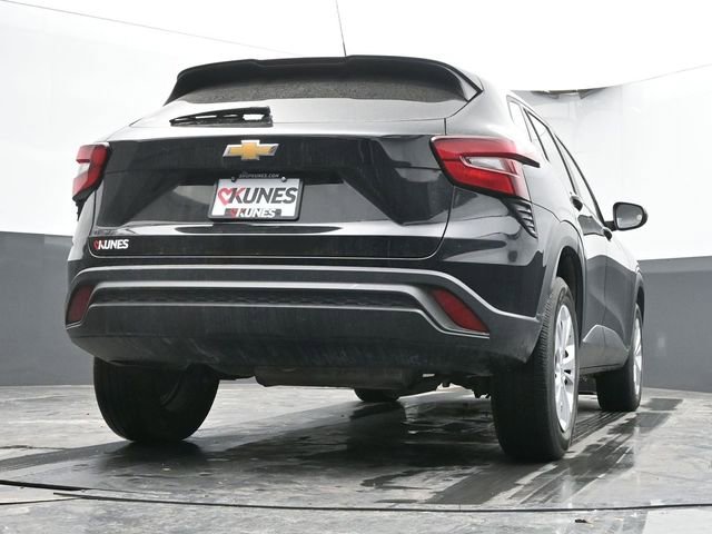 Used 2024 Chevrolet Trax LS image 43