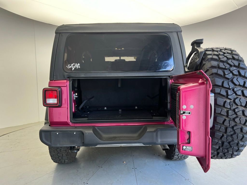 Used 2022 Jeep Wrangler Sport AWD/4WD image 5