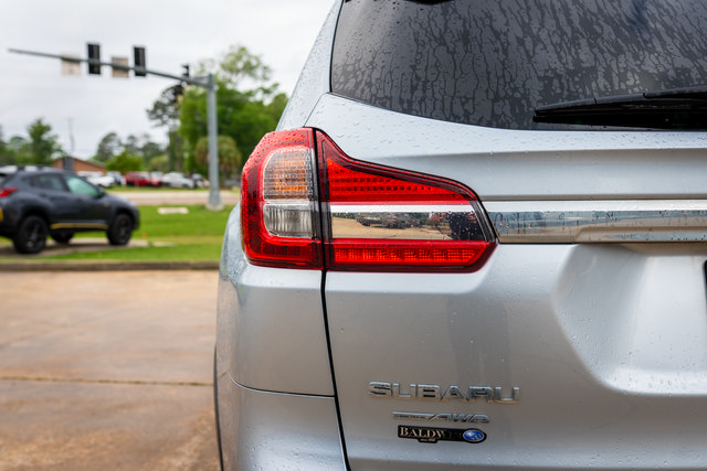 Used 2022 Subaru Ascent Limited w/ Technology Package AWD/4WD image 17