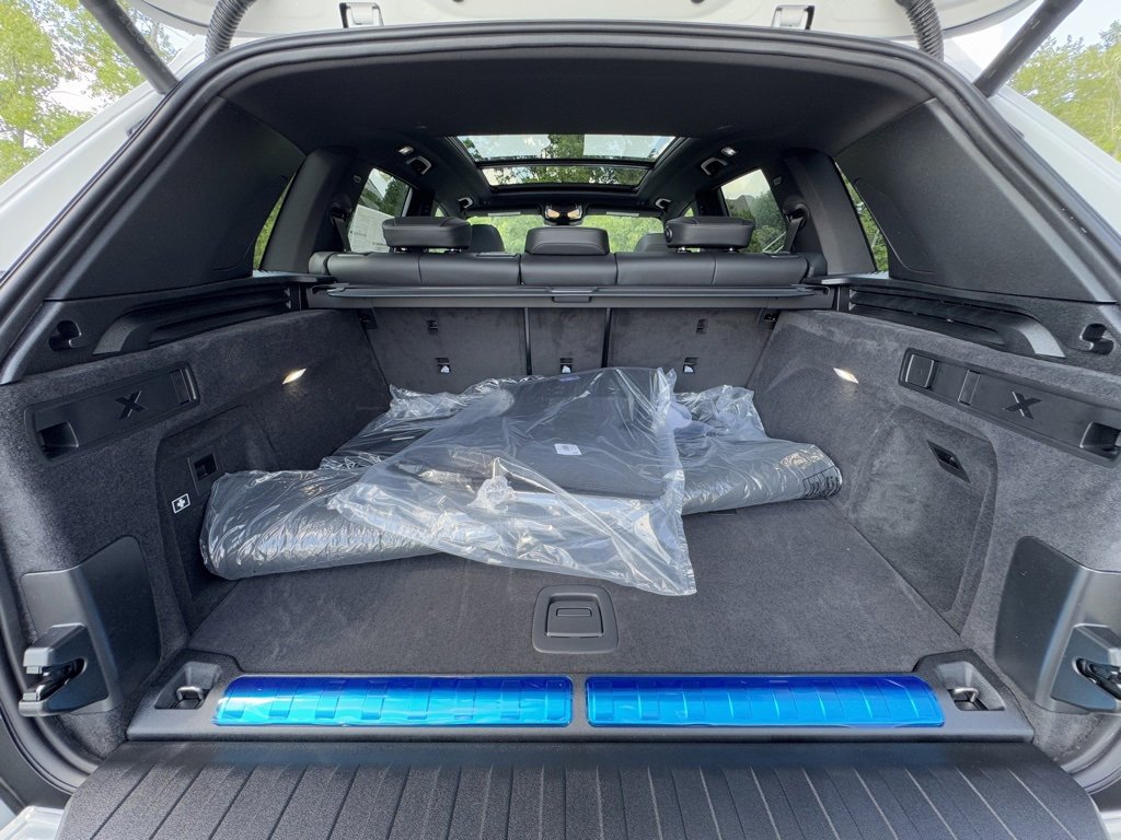 Used 2026 BMW X5 xDrive50e w/ Premium Package image 28