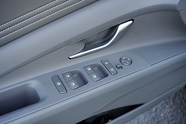 New 2026 Hyundai Elantra Sport FWD image 26