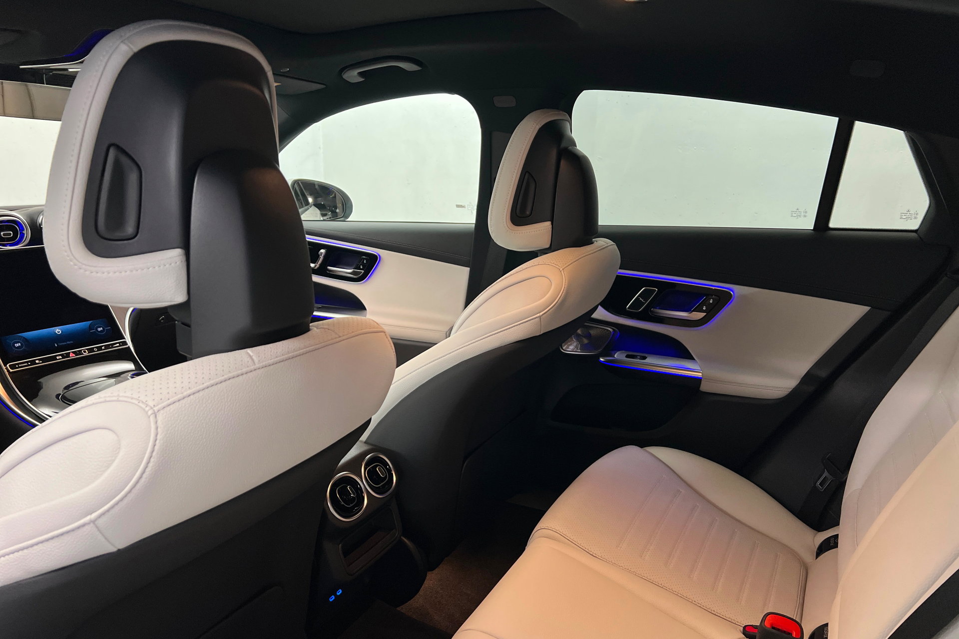 New 2026 Mercedes-Benz GLC 300 4MATIC image 19