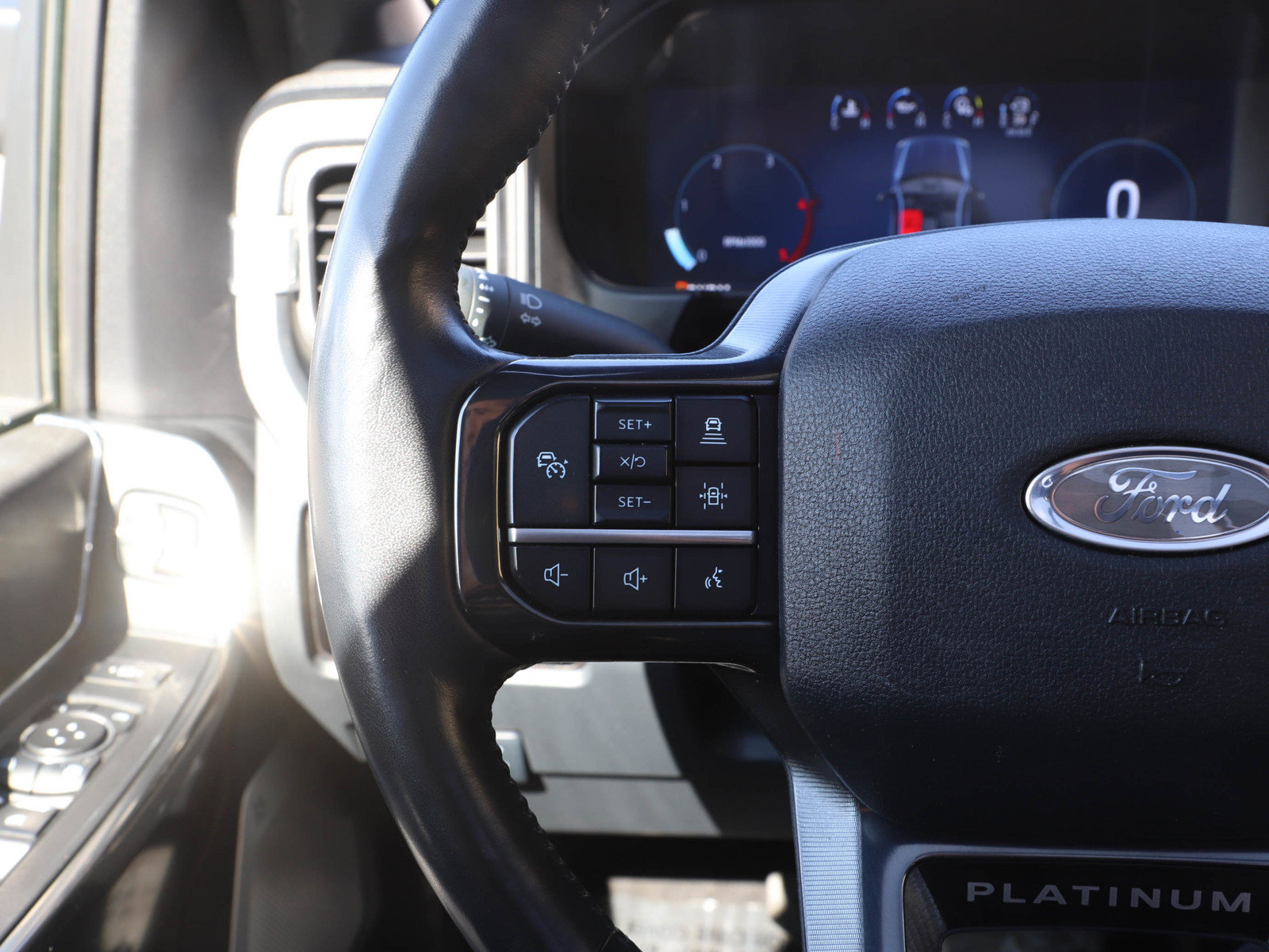Used 2025 Ford F350 Platinum AWD/4WD image 30