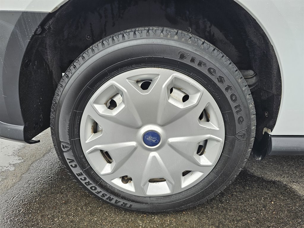 Used 2018 Ford Transit Connect XL image 19