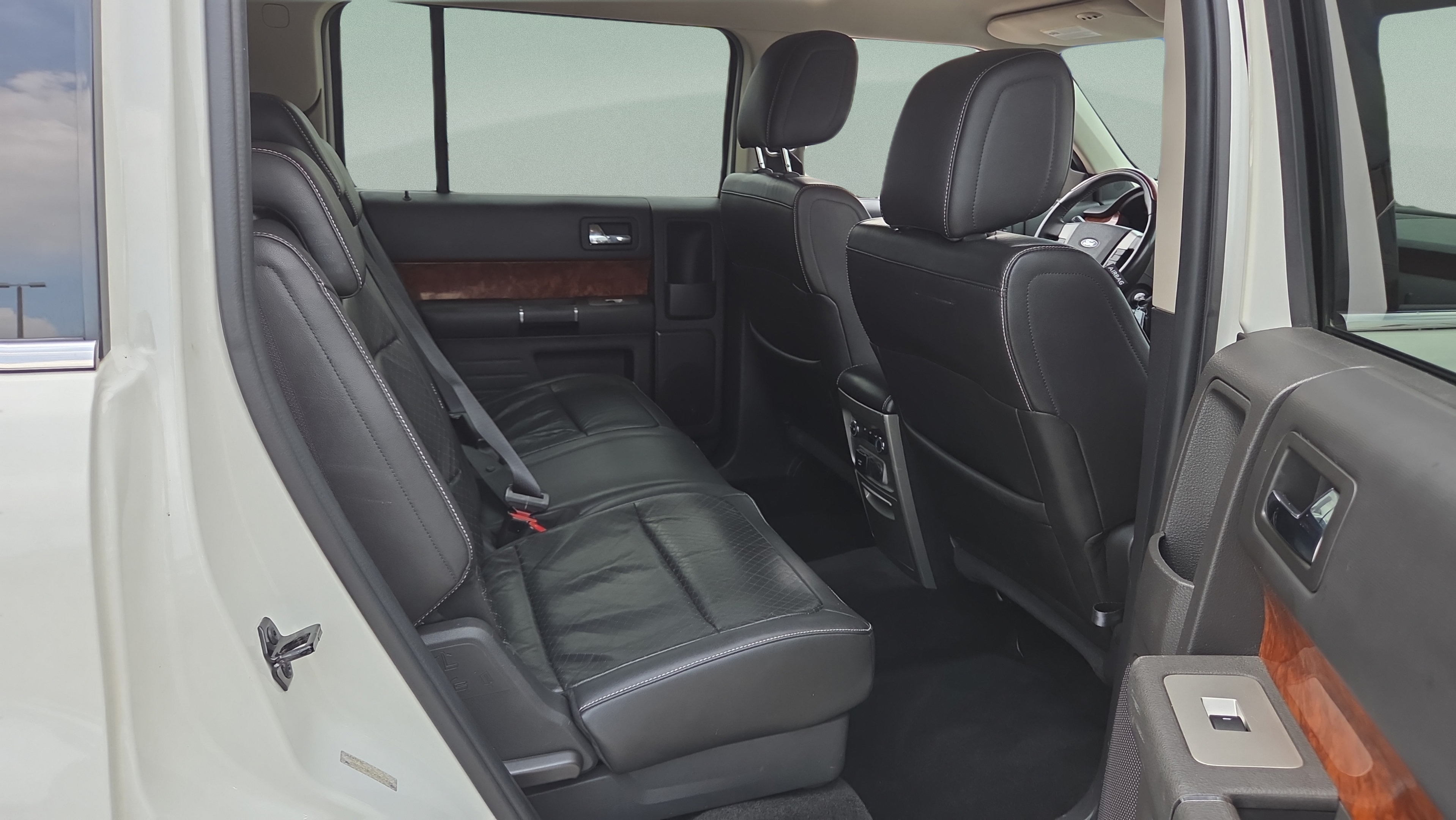 Used 2010 Ford Flex Limited FWD image 15