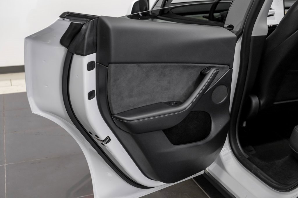 Used 2023 Tesla Model Y Long Range image 46